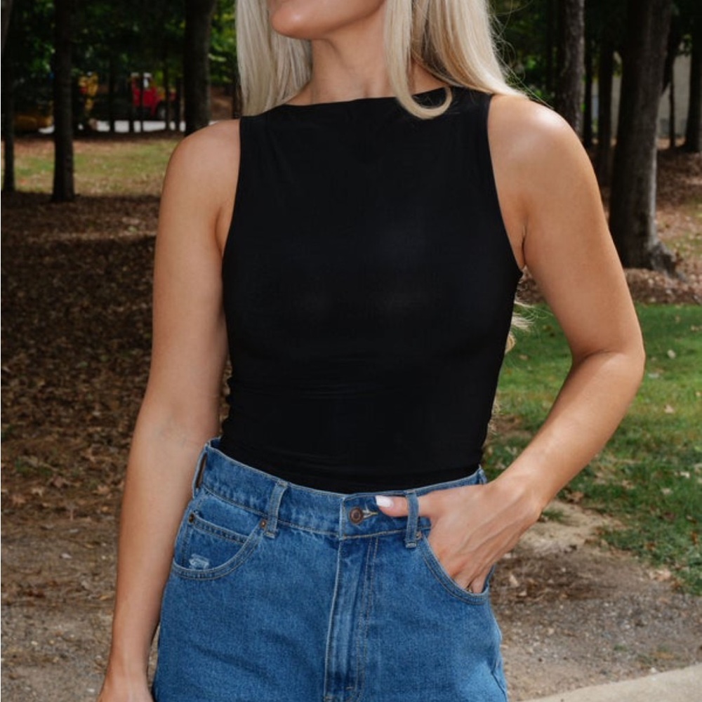 Black sleeveless top